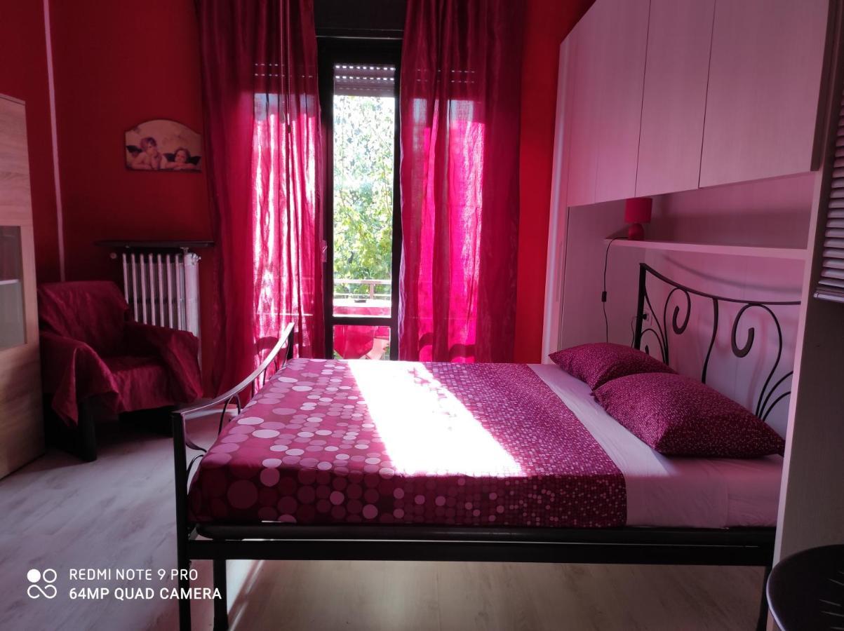 Beb Da Gaia E Giulio Bed and Breakfast Reno Di Leggiuno Exteriör bild